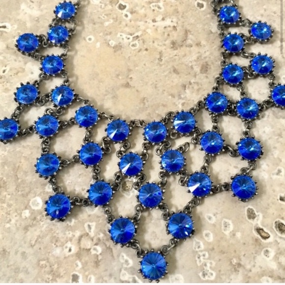 Vintage Crystal Necklace - Picture 2 of 8